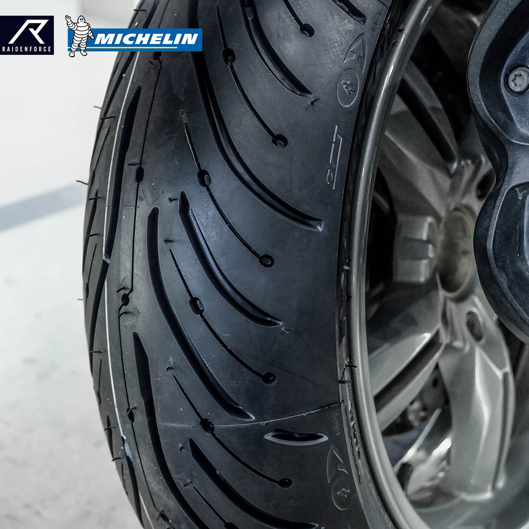 Michelin Pilot Road 4 Scooter tire