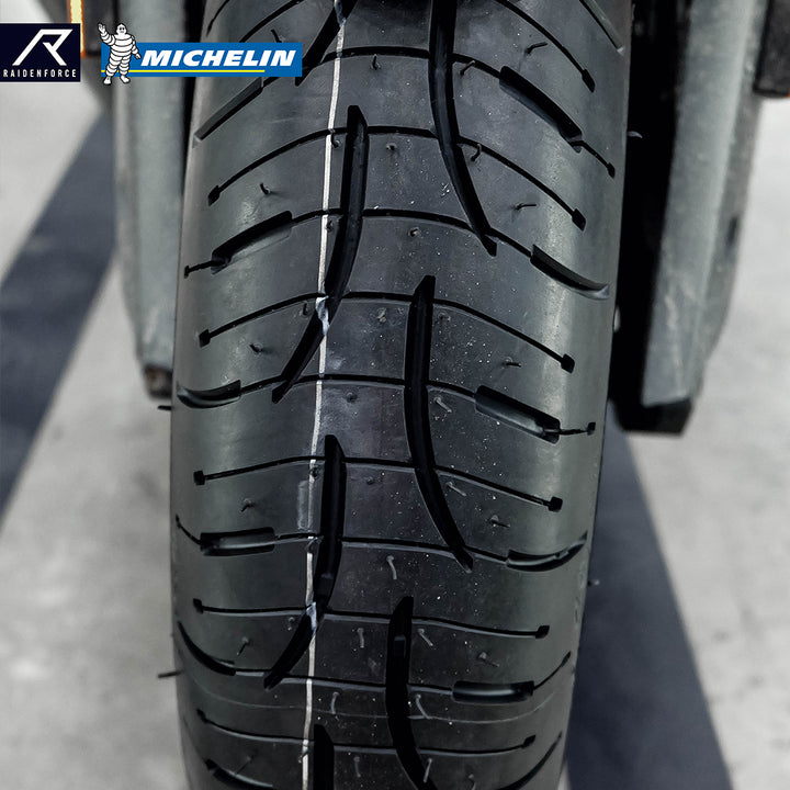 Michelin Pilot Road 4 Scooter tire