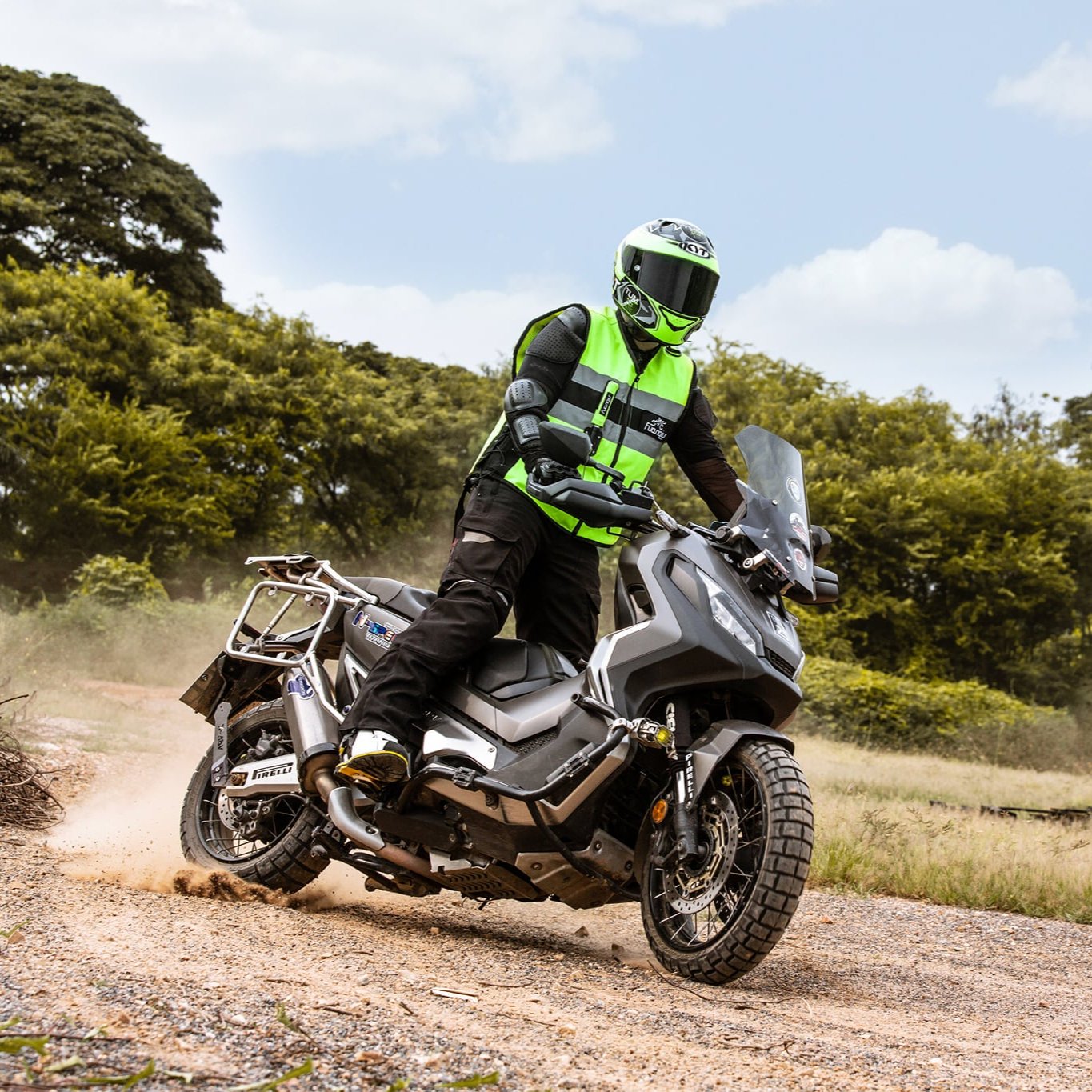 Pirelli Scorpion Rally STR tires – RAIDENFORCE ONLINE&E-COM