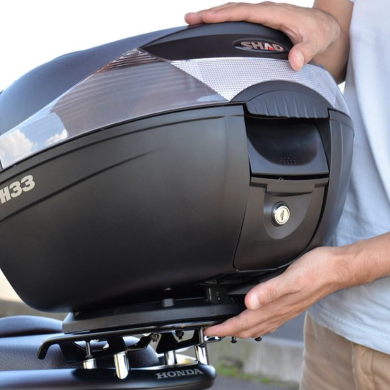 SHAD SH33 rear box (33 liters)