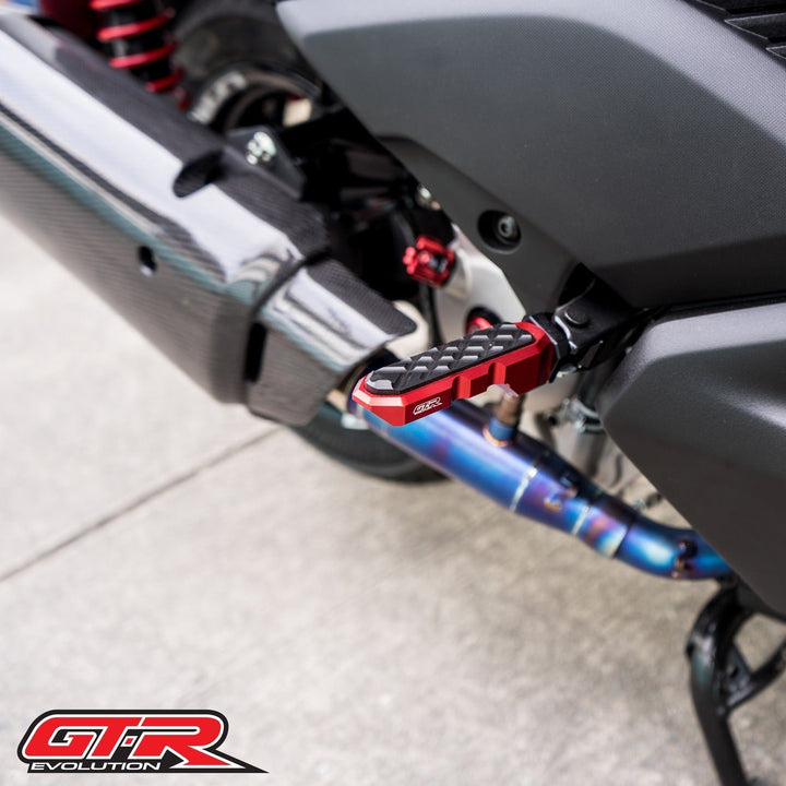 Rear footrest GTR CNC 2 pieces ADV350/FORZA300/350
