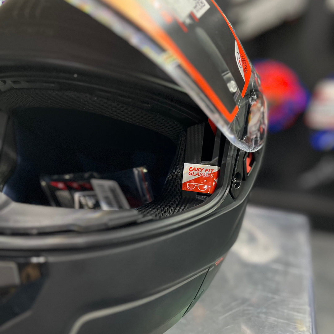 MT Atom SV Solid Matt Black flip-up helmet