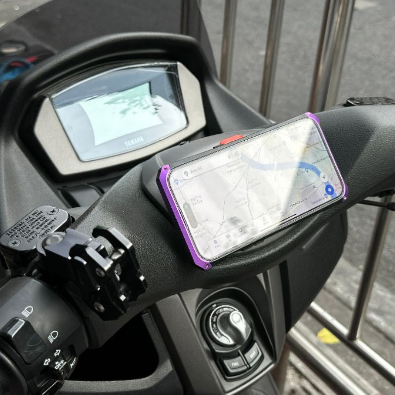 Motorcycle phone holder with handlebar cover Mototec Quicklock-Xmax300
